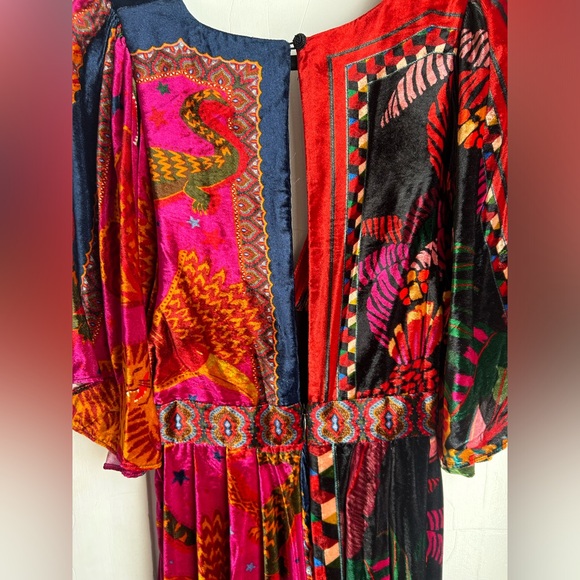 FARM RIO (NWT) Flower Scarves Maxi Dress (M) - Picture 12 of 15